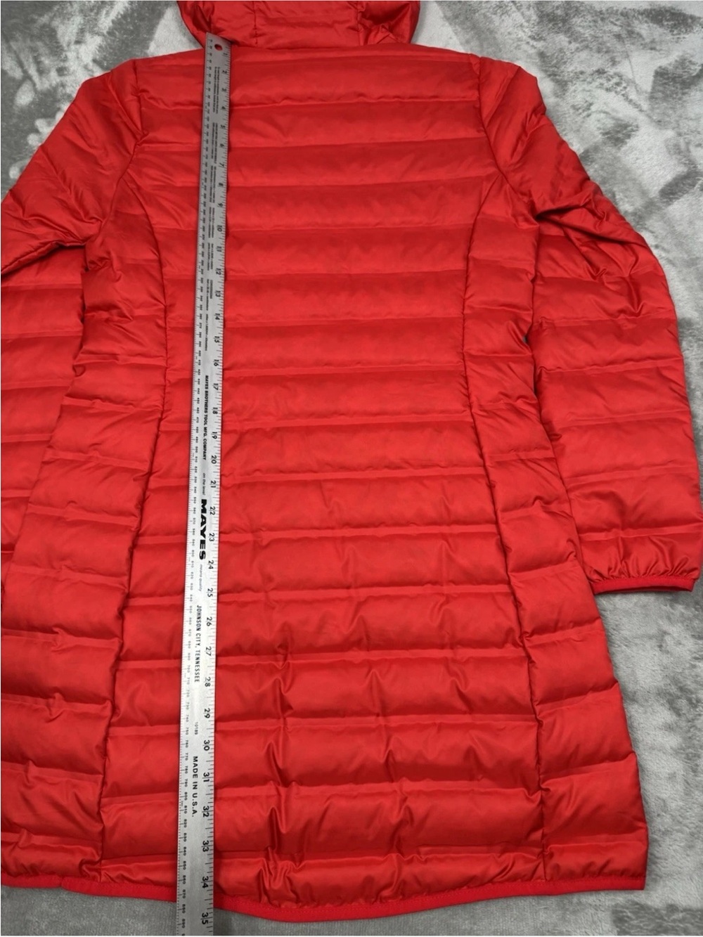 PRE OWNED Columbia LAKE 22 DOWN WOMEN'S MEDIUM LONG Red Hooded Puffer Jacket - Picture 13 of 15